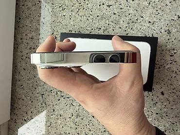 ring light: IPhone 13 Pro Max — 7