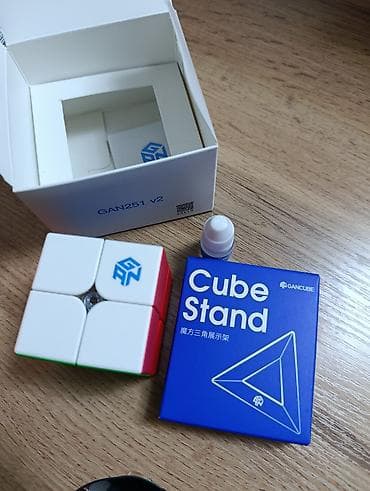 Спортивная форма: GAN251 v2 — скоростной магнитный куб 2x2 от GAN. Комплектация по — 3