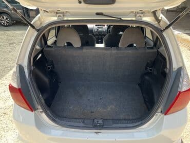 купить авто в кредит без первоначального взноса: Honda Fit: 2007 г., 1.3 л, Вариатор, Бензин, Хэтчбэк — 8