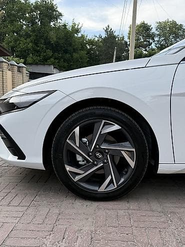 e2 byd: Hyundai Elantra: 2025 г., 1.6 л, Автомат, Бензин, Седан — 6