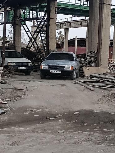 Audi 80: 1988 г., Седан