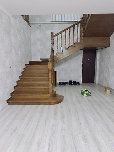 Лестницы и комплектующие на заказ: Деревянная лестница Для дома, Бесплатный замер, Форма лестницы: Много-маршевая, Стиль: Классический — 5