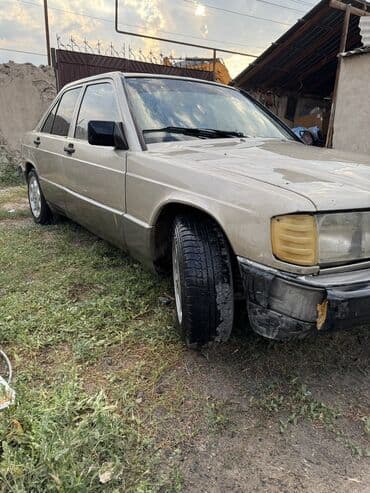 срочно продам авто в связи с переездом: Mercedes-Benz 190: 1989 г., 2.3 л, Механика, Дизель, Седан — 1