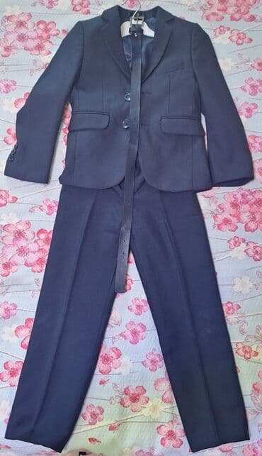 Школьная форма, цвет - Синий at lalafo.kg Школьная форма, цвет - Синий