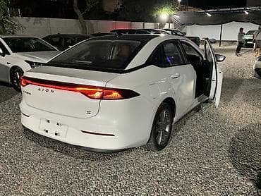 roewe ei6: Aion S — электрический седан с современным дизайном и аэродинамичным — 4