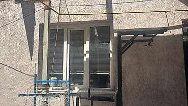 Продается ворота с навесом размер 4,60 на 10.5 метров.Металлические — 10