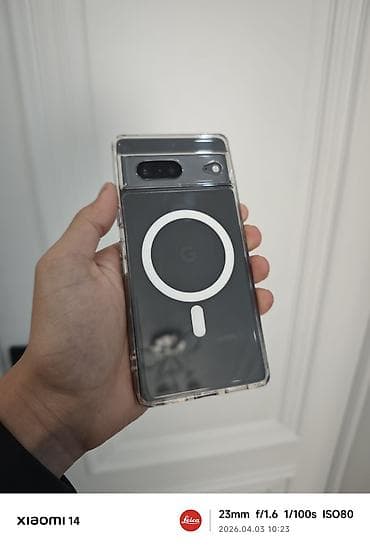 Google Pixel 7, Б/у, 128 ГБ, цвет - Черный, 1 SIM, eSIM