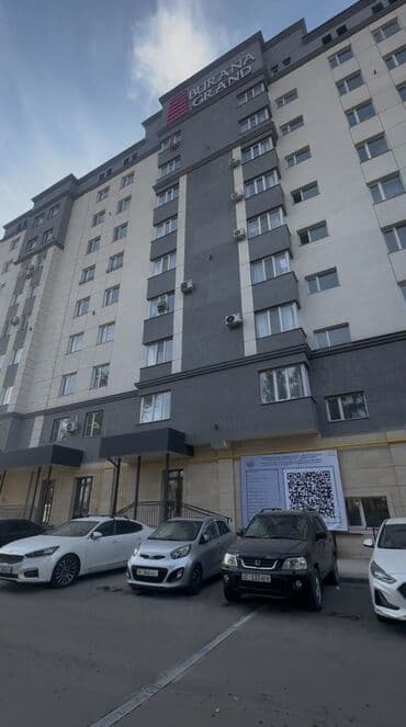 продаю 2х команатную квартиру в 7 мкр: 2 бөлмө, 51 кв. м, Элитка, 7 кабат, Евроремонт — 1