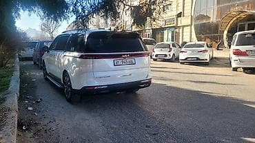 детский машина аккумулятор: Kia Carnival: 2021 г., Минивэн — 1