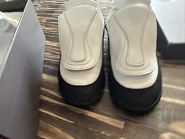 Личные вещи: Кроссовки Raf Simons Antei (видно тиснение бренда на подошве) — 2