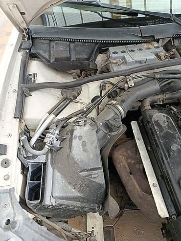 Транспорт: Volkswagen Passat: 1998 г., Кол менен иштөөчү, Бензин, Универсал — 3