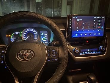 runx alex: Toyota Corolla: 2022 г., 1.8 л, Вариатор, Гибрид, Седан — 10