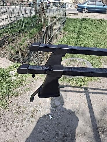 багажник на крышу универсальный: Поперечные дуги На гладкую крышу Б/у, Самовывоз — 4