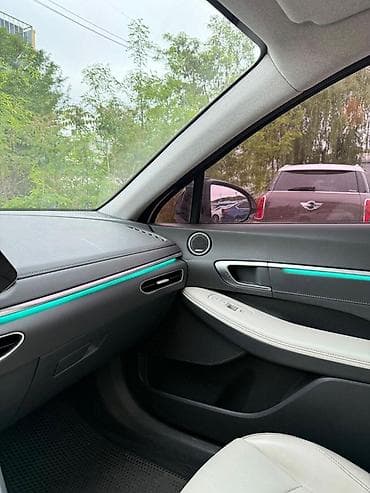 n line: Hyundai Sonata: 2019 г., 2 л, Автомат, Гибрид, Седан — 9