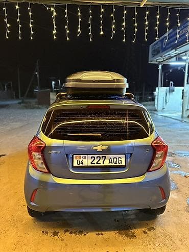 mersedes g class: Chevrolet Spark: 2016 г., 1 л, Робот, Бензин, Хэтчбэк — 3