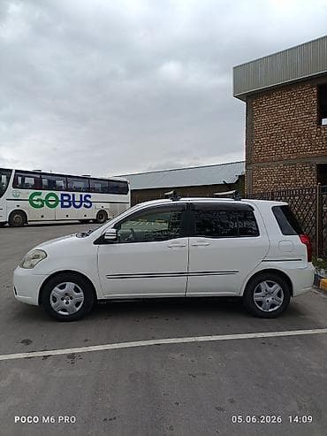Продажа авто: Toyota Raum: 2003 г., 1.5 л, Хэтчбэк — 10