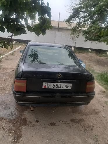 70 сом: Opel Vectra: 1992 г., 1.6 л, Кол менен иштөөчү, Бензин, Седан — 8