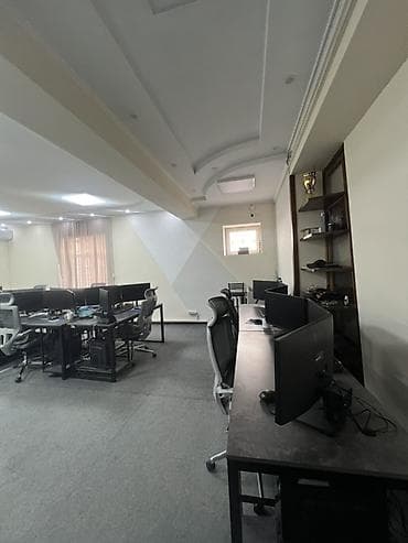 бильярдный клуб в аренду: Сдается в аренду офисное здание площадью 450 кв.м.+ во дворе офис — 10