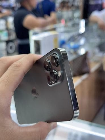 IPhone 12 Pro Max, 512 ГБ - Цвет: графитовый - Экран 6.7", OLED Super