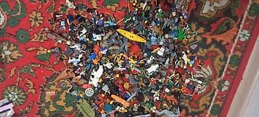 скупка лего: Большой набор деталей и аксессуаров для конструкторов типа LEGO. В — 4