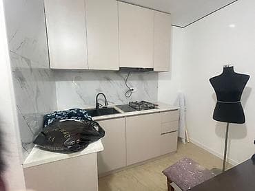 Светлая однокомнатная квартира с кухней-нишей и отдельным санузлом