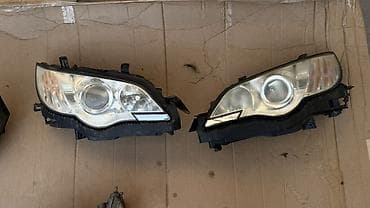 легаси разбор: Комплект передних фар Subaru 2008 г., Б/у, Оригинал, Япония — 1