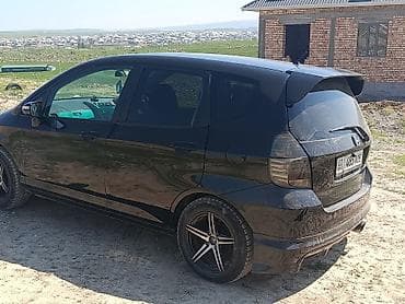 fort focus: Honda Fit: 2005 г., 1.5 л, Автомат, Бензин, Хэтчбэк — 4
