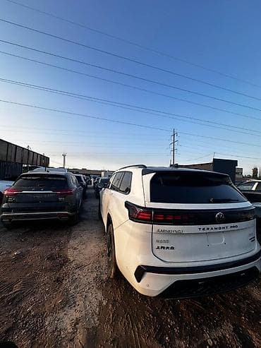 блок реле: Volkswagen Teramont: 2026 г., 2 л, Вариатор, Бензин, Кроссовер — 2