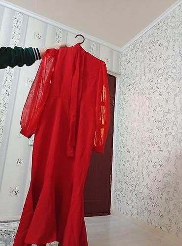 совершенно летнее: Яркое вечернее/коктейльное платье насыщенного красного цвета. - — 2