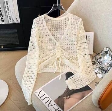 брендовые кардиганы: Женский кардиган ажурной вязки с V-образным вырезом и длинными — 1