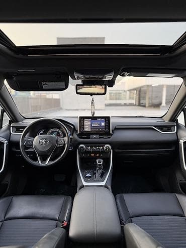 start: Toyota RAV4: 2019 г., 2.5 л, Автомат, Гибрид, Кроссовер — 9