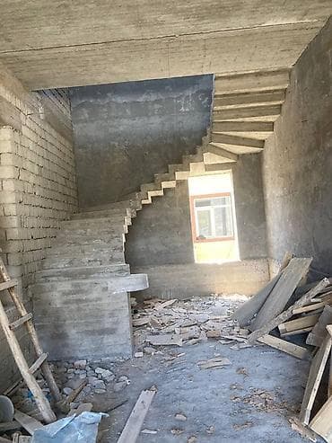 железо бу: Бетонная лестница Для дома, Форма лестницы: Многомаршевая — 2