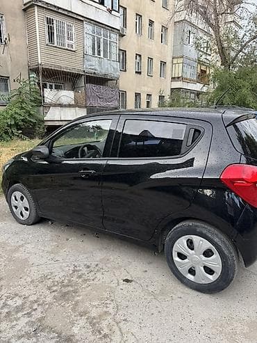 wuling mini ev: Chevrolet Spark: 2021 г., Автомат, Бензин, Хэтчбэк — 1