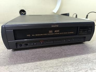 Видеомагнитофон SANYO Япония оригинал, полностью рабочий