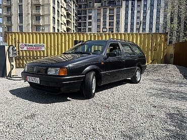 Volkswagen Passat Variant: 1993 г., 1.8 л, Механика, Бензин, Универсал — 1