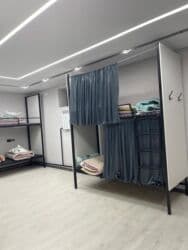 сниму помещение: 5 бөлмө, Душ кабинасы, Жаздык, жууркан-төшөк каптары, Унаа токтотуучу жай — 10