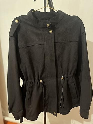 Женская куртка-парка из чёрного замша/эко-замша. - Прямой силуэт с