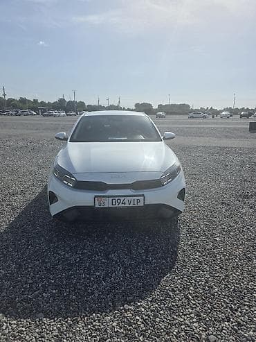 geely e5: Kia K3: 2022 г., Седан — 2