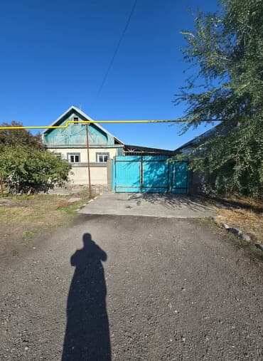 барачный тип дом: Дом, 1 м², 4 комнаты, Собственник, Старый ремонт — 2