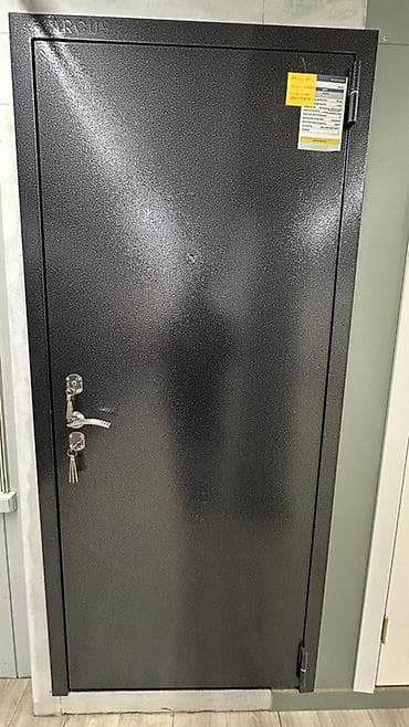 35 bit: Двери для домов и квартир, Металлическая, Одностворчатая, Правосторонняя, цвет - Серый — 1