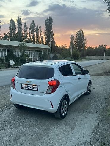 Транспорт: Chevrolet Spark: 2019 г., 1 л, Вариатор, Бензин, Хэтчбэк — 4