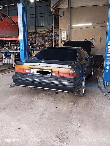 Mazda 626: 1988 г., 2 л, Механика, Бензин, Седан — 4