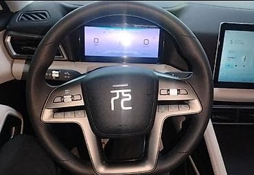 св: BYD Yuan Up: 2025 г., 0.1 л, Автомат, Электромобиль, Кроссовер — 3