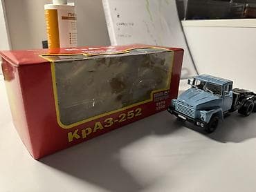 КрАЗ-252 седельный тягач масштабная модель в 1:43 масштабе от «наш at lalafo.kg КрАЗ-252 седельный тягач масштабная модель в 1:43 масштабе от «наш