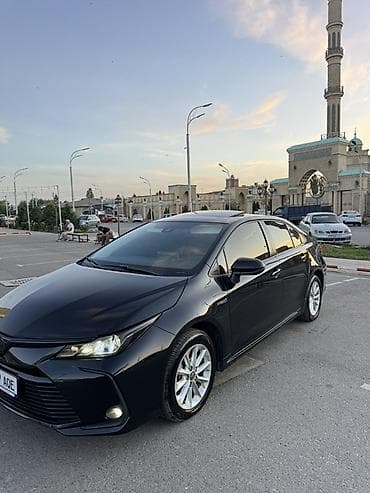 crv 1: Toyota Corolla: 2020 г., 1.8 л, Вариатор, Гибрид, Седан — 8