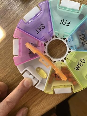 базарить: Круглый органайзер для таблеток - Компактный дисковый формат с — 3