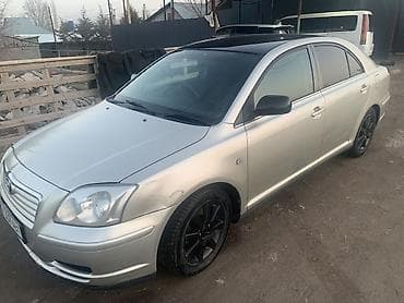 Toyota Avensis: 2004 г., 2 л, Механика, Дизель, Хэтчбэк