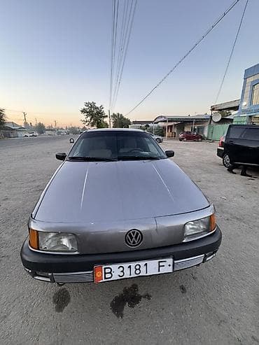 Продажа авто: Volkswagen Passat: 1989 г., 1.8 л, Механика, Бензин, Седан — 4