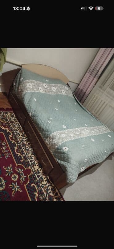 Кровати: Кровать б/у двухспальная 
Самовызов 
Цена 8000 тогр уместен 
Звонить + — 1