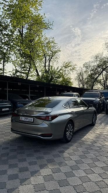 lexus es 300 2014: Lexus ES: 2019 г., 2.5 л, Автомат, Гибрид, Седан — 4